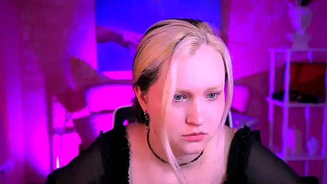 ViolettWoods online show from 15, 6, 2026