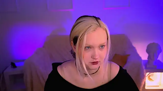 ViolettWoods online show from 17, 6, 2026