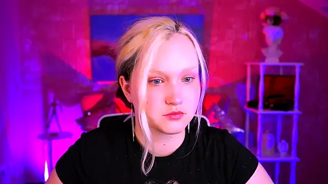 ViolettWoods online show from 22, 6, 2026