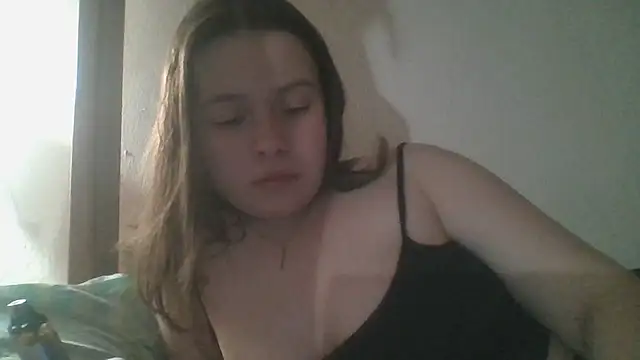 Snapshot of RiaLowelyt chatting on 31, 5, 2026 RiaLowelyt online show from 31, 5, 2026