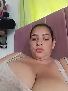 hugeboobs zafiro online show from 3, 6, 2026