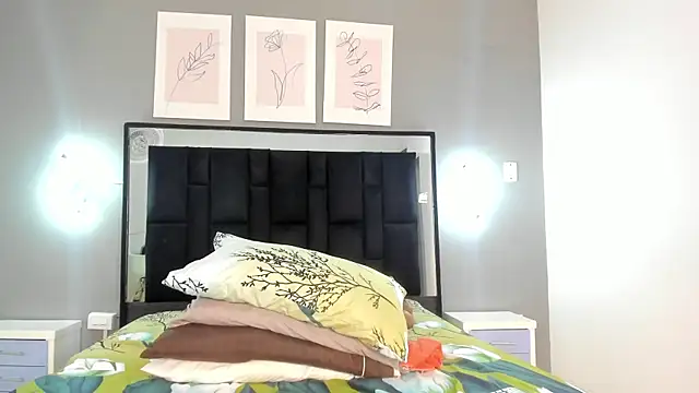 zoe curvyy online show from 29, 6, 2026