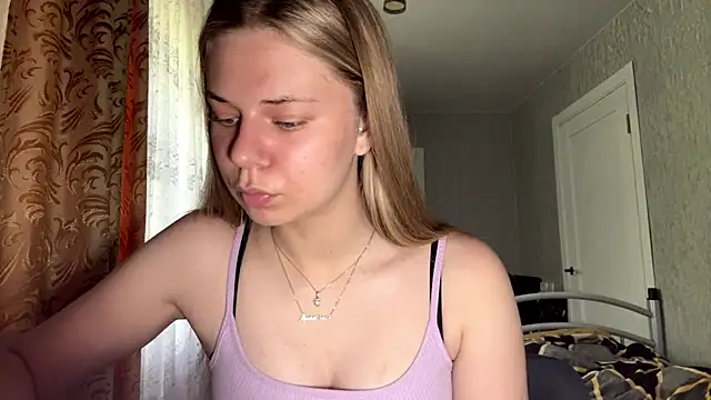 HoneysPiee online show from 21, 6, 2026