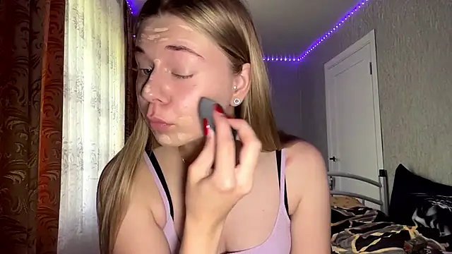 HoneysPiee online show from 30, 6, 2026