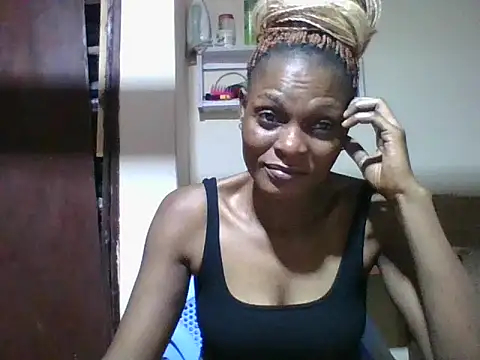 Snapshot of Ebonyqueen4 chatting on 9, 6, 2026 Ebonyqueen4 online show from 9, 6, 2026