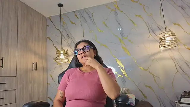 MarianaSecretx online show from 19, 5, 2026