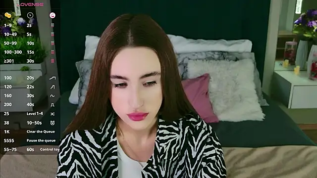 MadisonRen online show from 10, 6, 2026