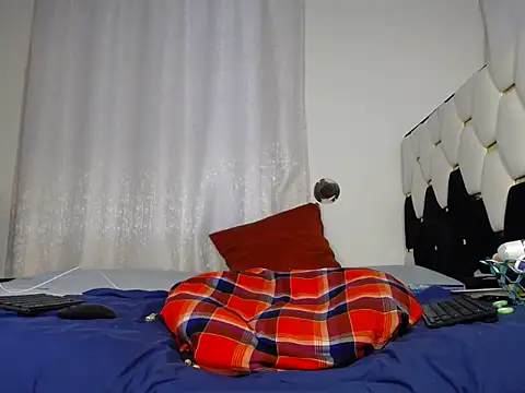 KinkQueenLove online show from 3, 7, 2026