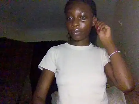 Snapshot of miss_petite0 chatting on 25, 5, 2026 miss petite0 online show from 25, 5, 2026