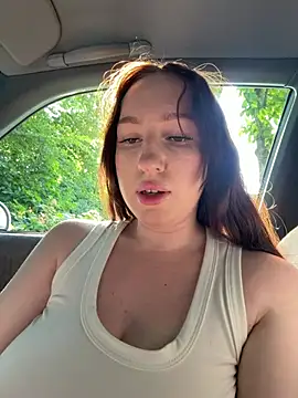 DoloresXO online show from 9, 7, 2026