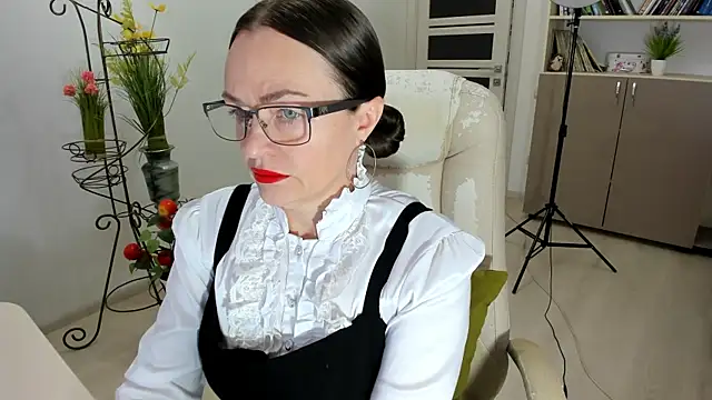 Snapshot of Vika73 chatting on 29, 11, 2025 Vika73 online show from 29, 11, 2025