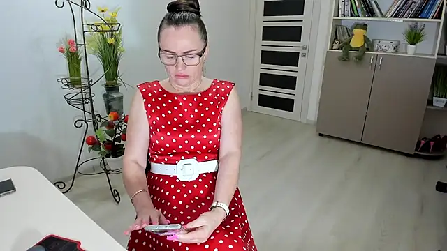 Snapshot of Vika73 chatting on 23, 12, 2025 Vika73 online show from 23, 12, 2025