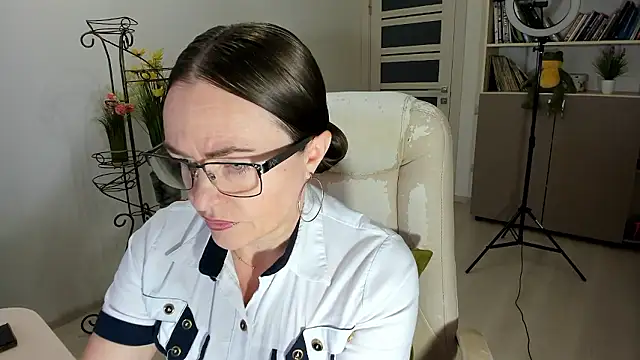 Snapshot of Vika73 chatting on 13, 1, 2026 Vika73 online show from 13, 1, 2026