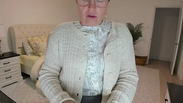 Snapshot of Vika73 chatting on 30, 5, 2026 Vika73 online show from 30, 5, 2026