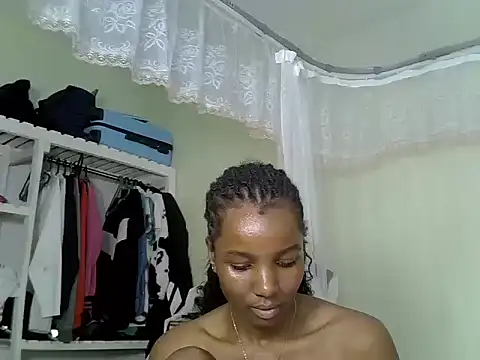 Snapshot of Sexy_vylsa chatting on 5, 6, 2026 Sexy vylsa online show from 5, 6, 2026