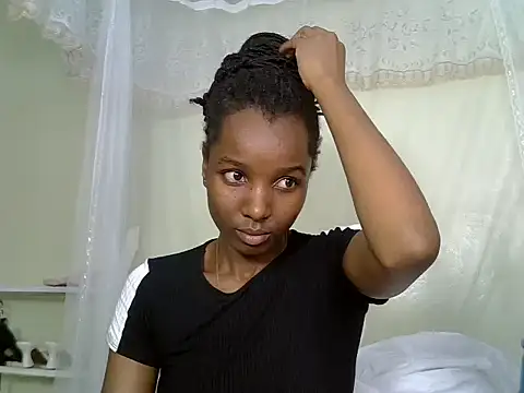 Snapshot of Sexy_vylsa chatting on 13, 6, 2026 Sexy vylsa online show from 13, 6, 2026