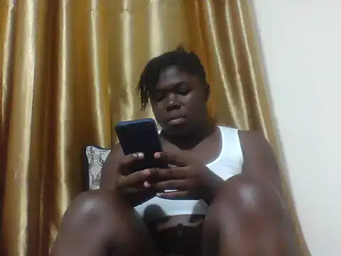 Snapshot of evethegurl chatting on 8, 6, 2026 evethegurl online show from 8, 6, 2026