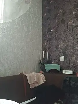 Snapshot of LisichkaOksana chatting on 19, 6, 2026 LisichkaOksana online show from 19, 6, 2026