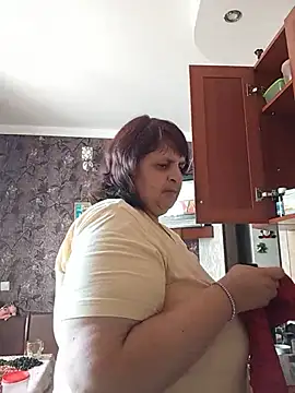 Snapshot of LisichkaOksana chatting on 2, 7, 2026 LisichkaOksana online show from 2, 7, 2026