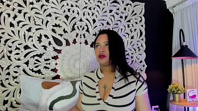 Snapshot of Bianca_DVarela chatting on 30, 5, 2026 Bianca DVarela online show from 30, 5, 2026