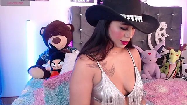 Snapshot of lunabritton chatting on 15, 6, 2026 lunabritton online show from 15, 6, 2026