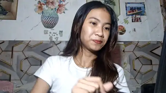 Snapshot of DeeannGunby chatting on 11, 7, 2026 DeeannGunby online show from 11, 7, 2026