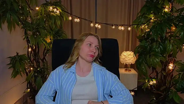 VioletSpencer online show from 23, 5, 2026