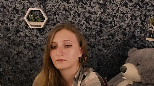 Jenny smille  online show from 20, 5, 2026
