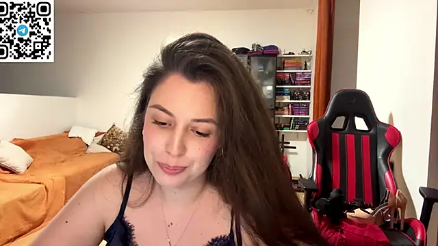 Snapshot of SweetFenomen67 chatting on 14, 7, 2026 SweetFenomen67 online show from 14, 7, 2026