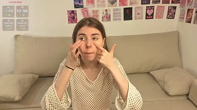 Honey Lia online show from 5, 7, 2026