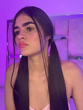 Snapshot of Natasha_glow chatting on 20, 5, 2026 Natasha glow online show from 20, 5, 2026