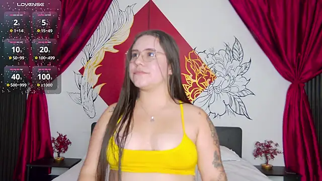 Snapshot of Lia_Avalon chatting on 10, 6, 2026 Lia Avalon online show from 10, 6, 2026