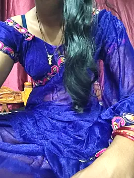 Snapshot of reshma124 chatting on 23, 7, 2026 reshma124 online show from 23, 7, 2026