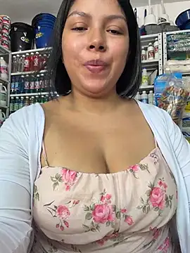 Snapshot of ISABELLA__LUNA chatting on 17, 7, 2026 ISABELLA LUNA online show from 17, 7, 2026