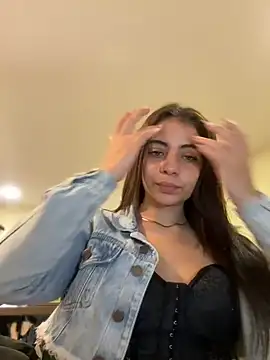 Snapshot of Hanna_Cruz_ chatting on 7, 7, 2026 Hanna Cruz online show from 7, 7, 2026
