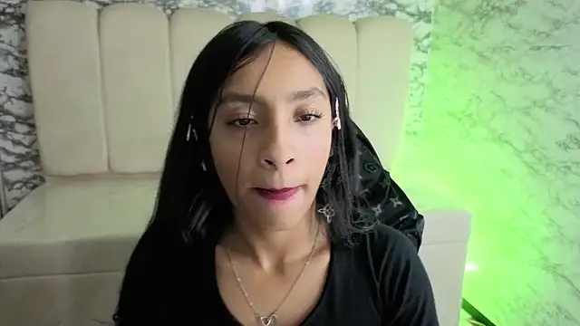 Snapshot of Adarasuri_v chatting on 11, 6, 2026 Adarasuri v online show from 11, 6, 2026