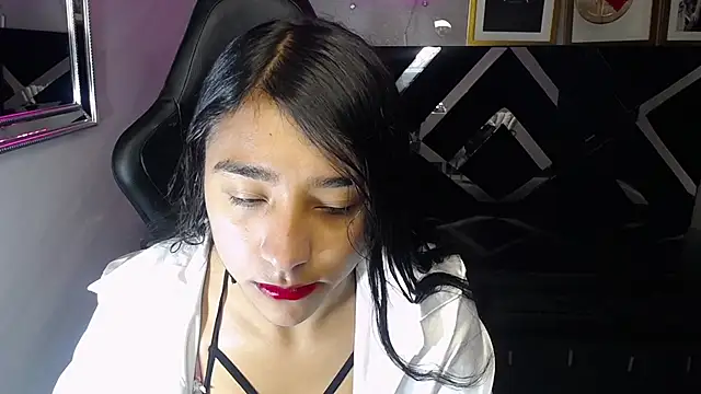 Snapshot of Arimeraki_v chatting on 3, 6, 2026 Arimeraki v online show from 3, 6, 2026