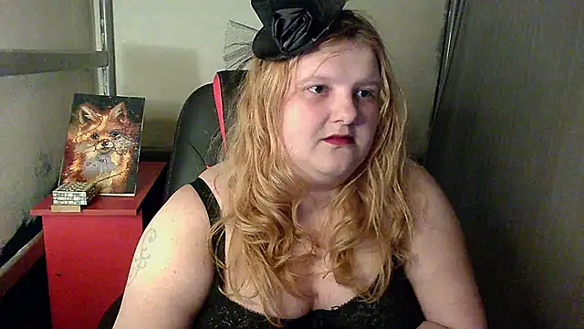 Freya Fellie online show from 24, 5, 2026