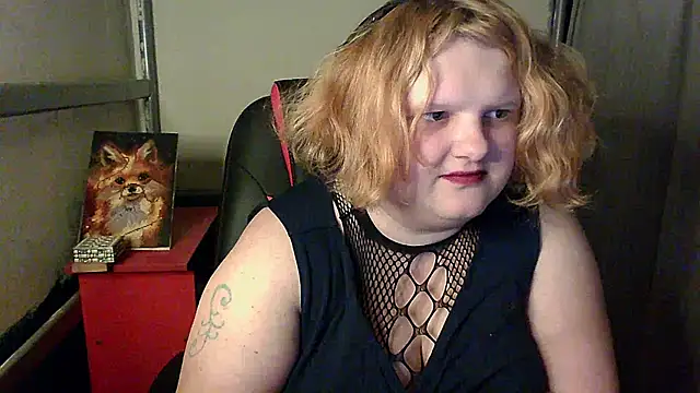 Freya Fellie online show from 25, 5, 2026