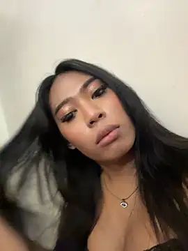 hugecock tamira online show from 2, 7, 2026