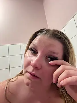 LucieLouBabe online show from 1, 6, 2026