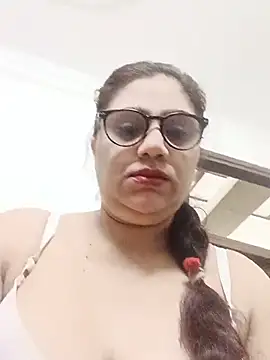 Snapshot of yourchahat27 chatting on 7, 7, 2026 yourchahat27 online show from 7, 7, 2026