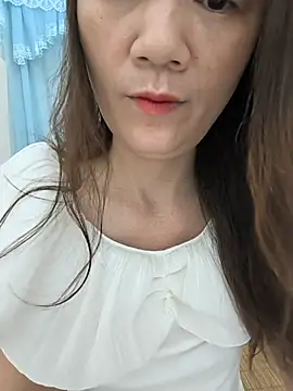 Snapshot of Lye_lovely chatting on 21, 6, 2026 Lye lovely online show from 21, 6, 2026