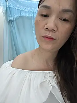 Snapshot of Lye_lovely chatting on 7, 7, 2026 Lye lovely online show from 7, 7, 2026