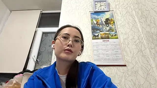 Snapshot of VickieTrudo chatting on 2, 6, 2026 VickieTrudo online show from 2, 6, 2026