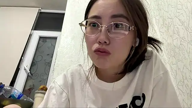 Snapshot of VickieTrudo chatting on 15, 6, 2026 VickieTrudo online show from 15, 6, 2026