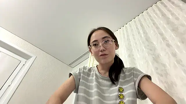 Snapshot of VickieTrudo chatting on 1, 7, 2026 VickieTrudo online show from 1, 7, 2026