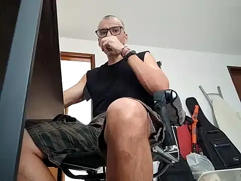 Gaceru01006 online show from 22, 5, 2026