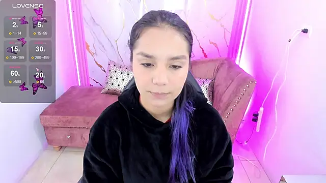 Snapshot of Cami_monroe_m chatting on 26, 5, 2026 Cami monroe m online show from 26, 5, 2026
