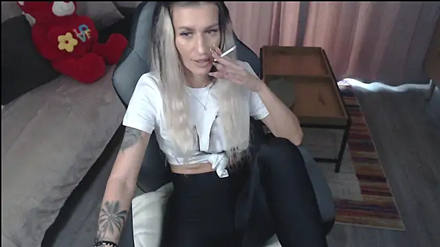 Snapshot of aryanne98 chatting on 24, 5, 2026 aryanne98 online show from 24, 5, 2026